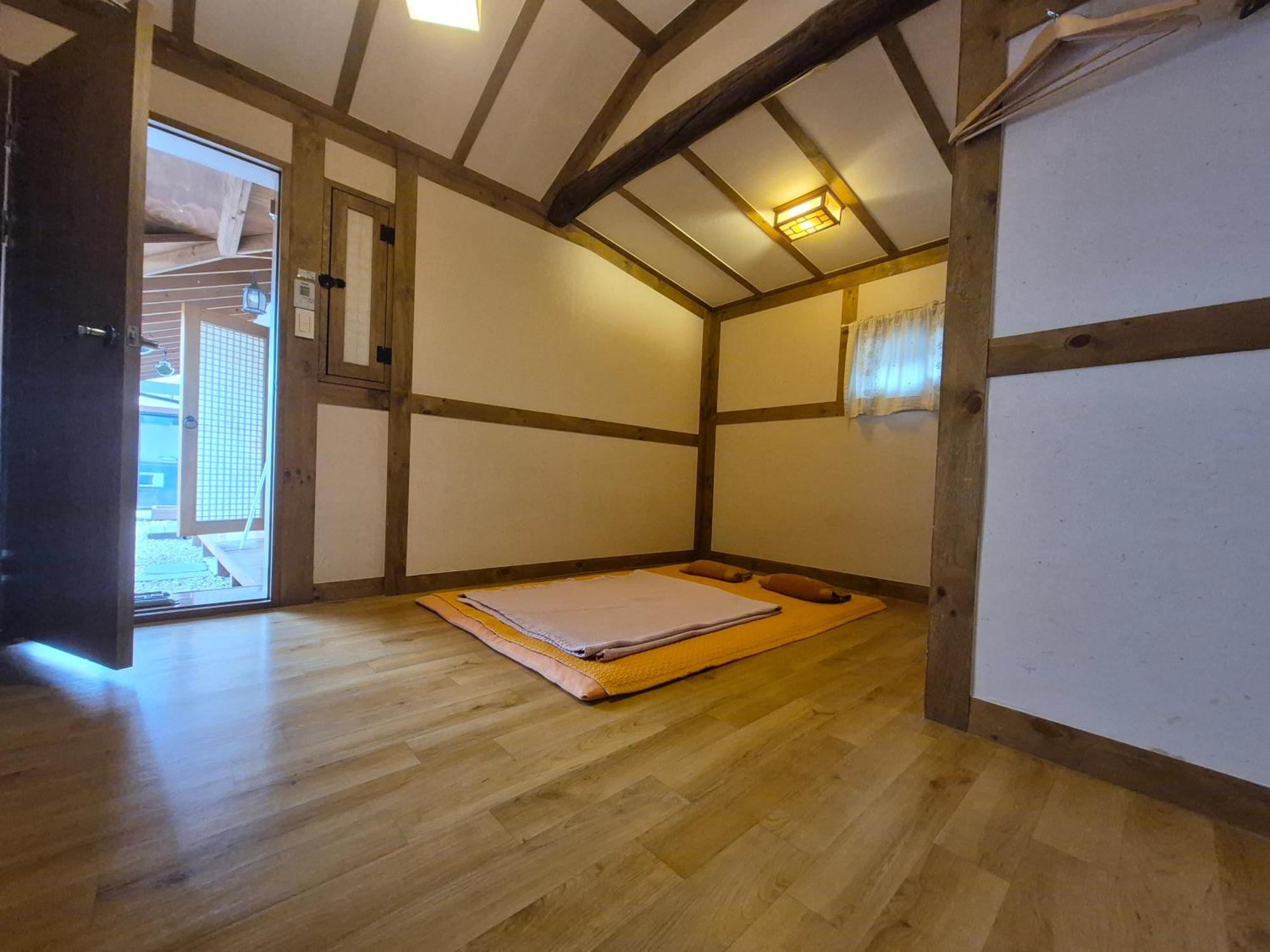 Jeonju Tosarang Guesthouse Phòng bức ảnh