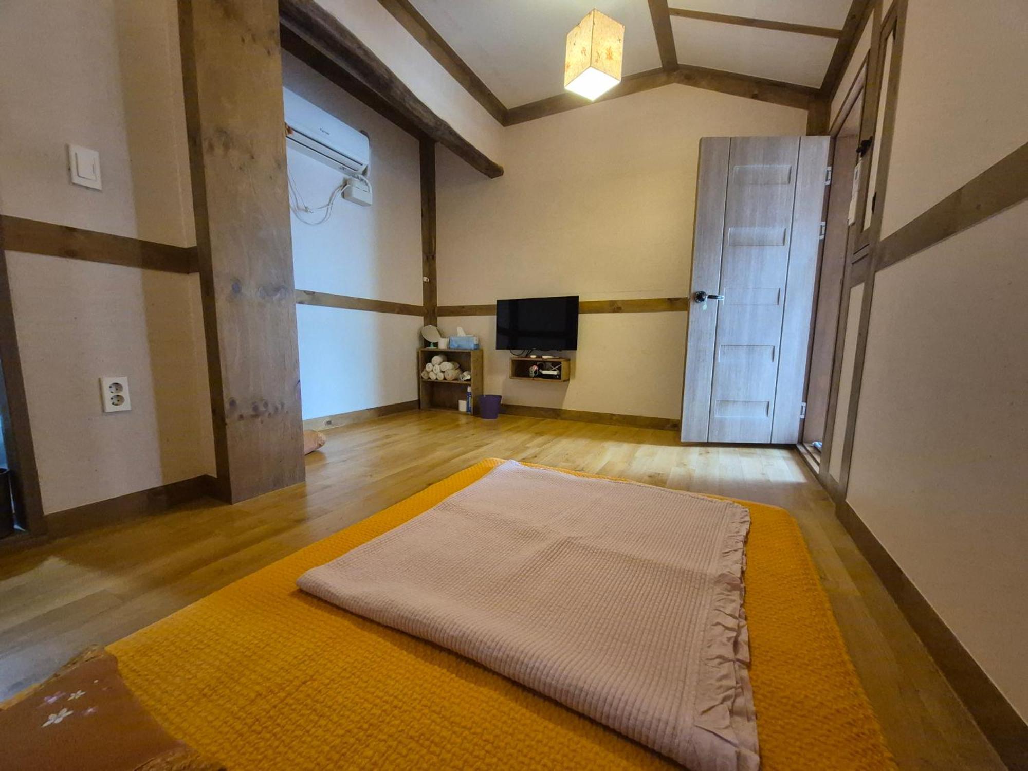 Jeonju Tosarang Guesthouse Phòng bức ảnh