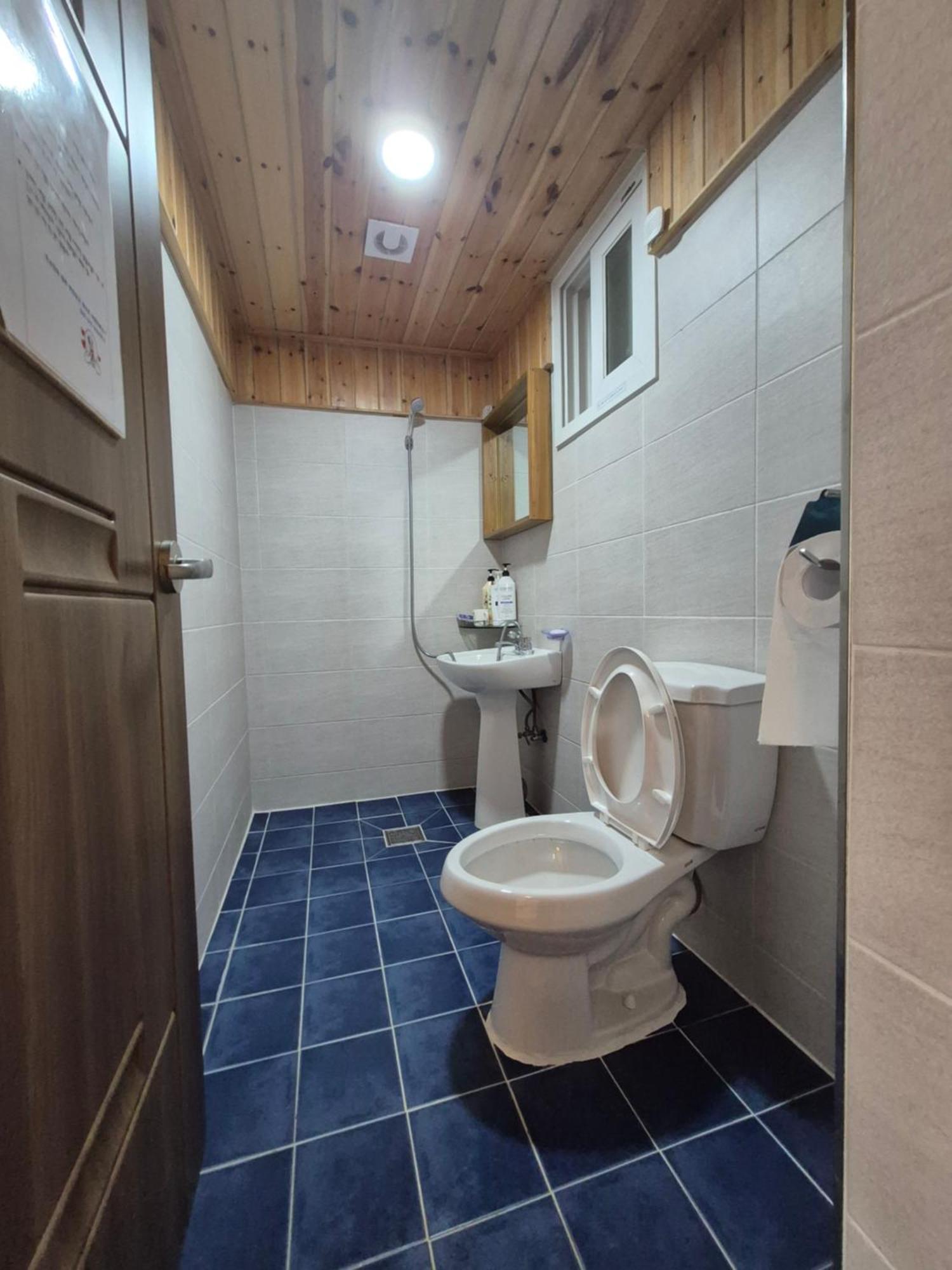 Jeonju Tosarang Guesthouse Phòng bức ảnh