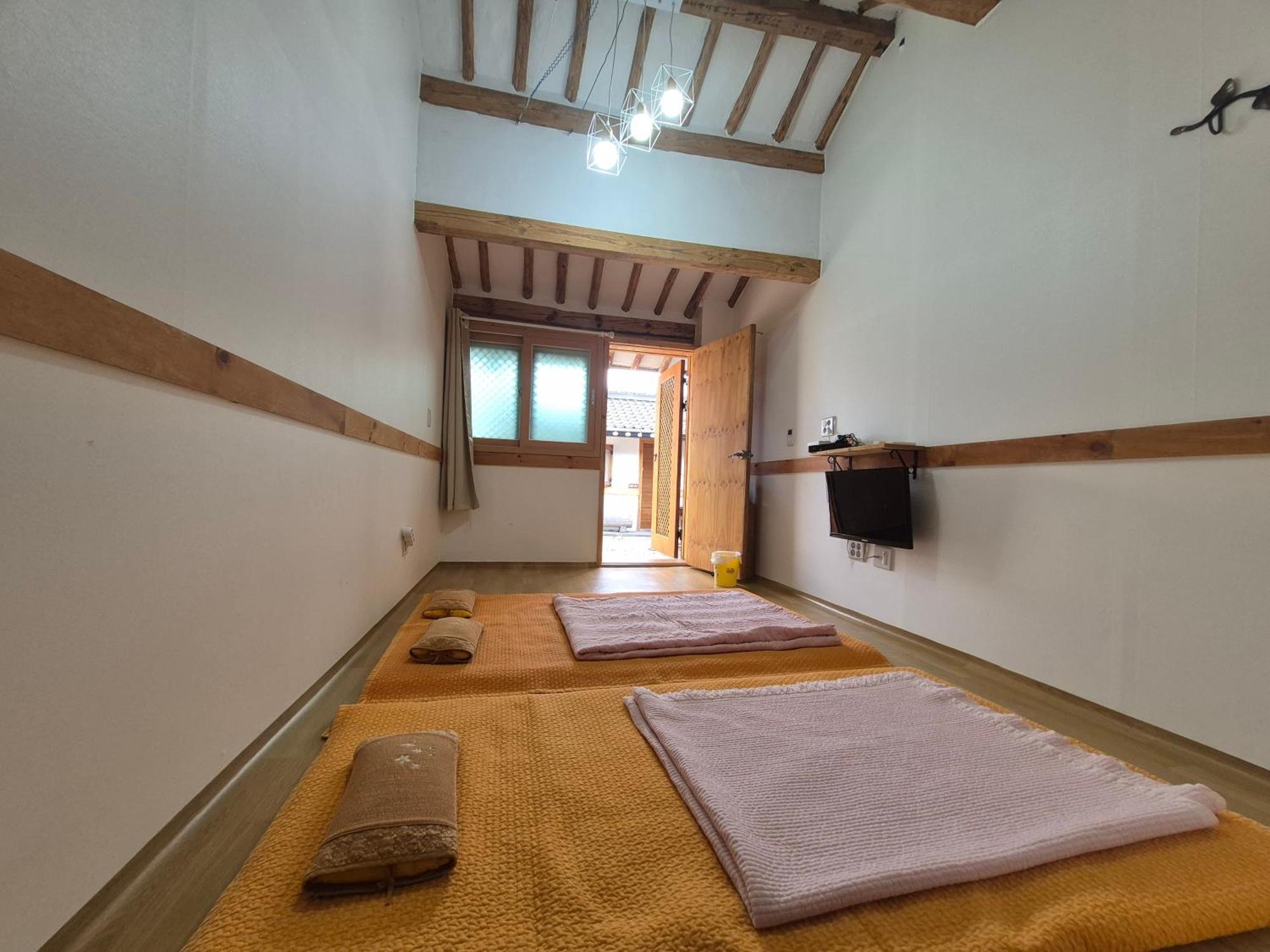 Jeonju Tosarang Guesthouse Ngoại thất bức ảnh