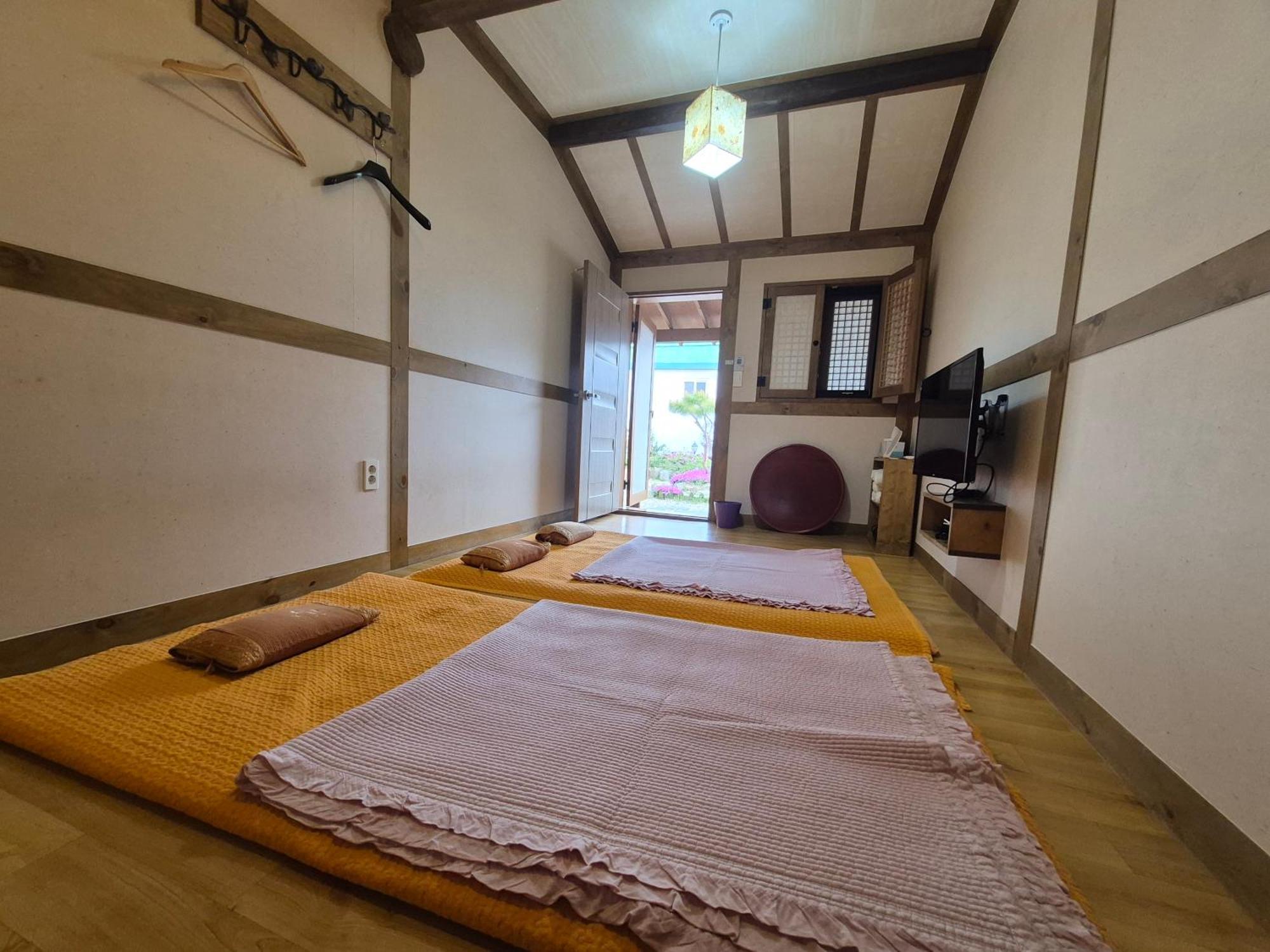 Jeonju Tosarang Guesthouse Phòng bức ảnh